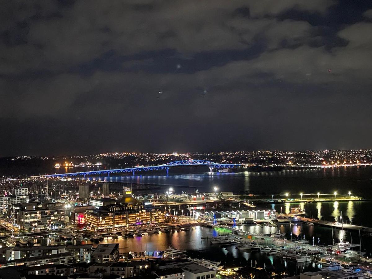 Magnificent Skytower, Sea, Habour View In Cbd Auckland Exterior foto